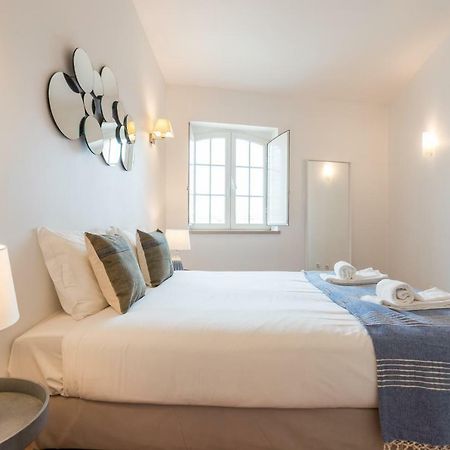 Alfama Modern Two-Bedroom Apartment W/ River View And Parking - By Lu Holidays Лісабон Екстер'єр фото