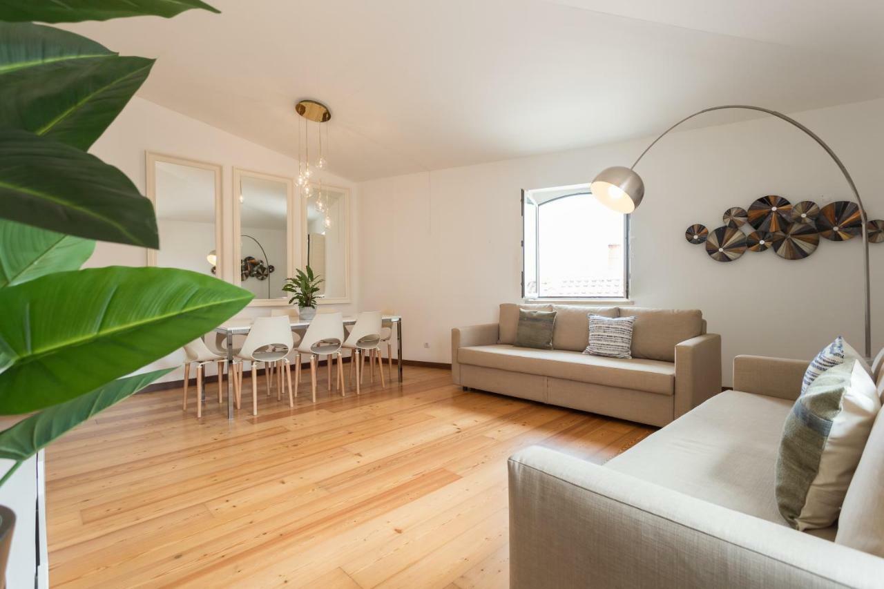 Alfama Modern Two-Bedroom Apartment W/ River View And Parking - By Lu Holidays Лісабон Екстер'єр фото
